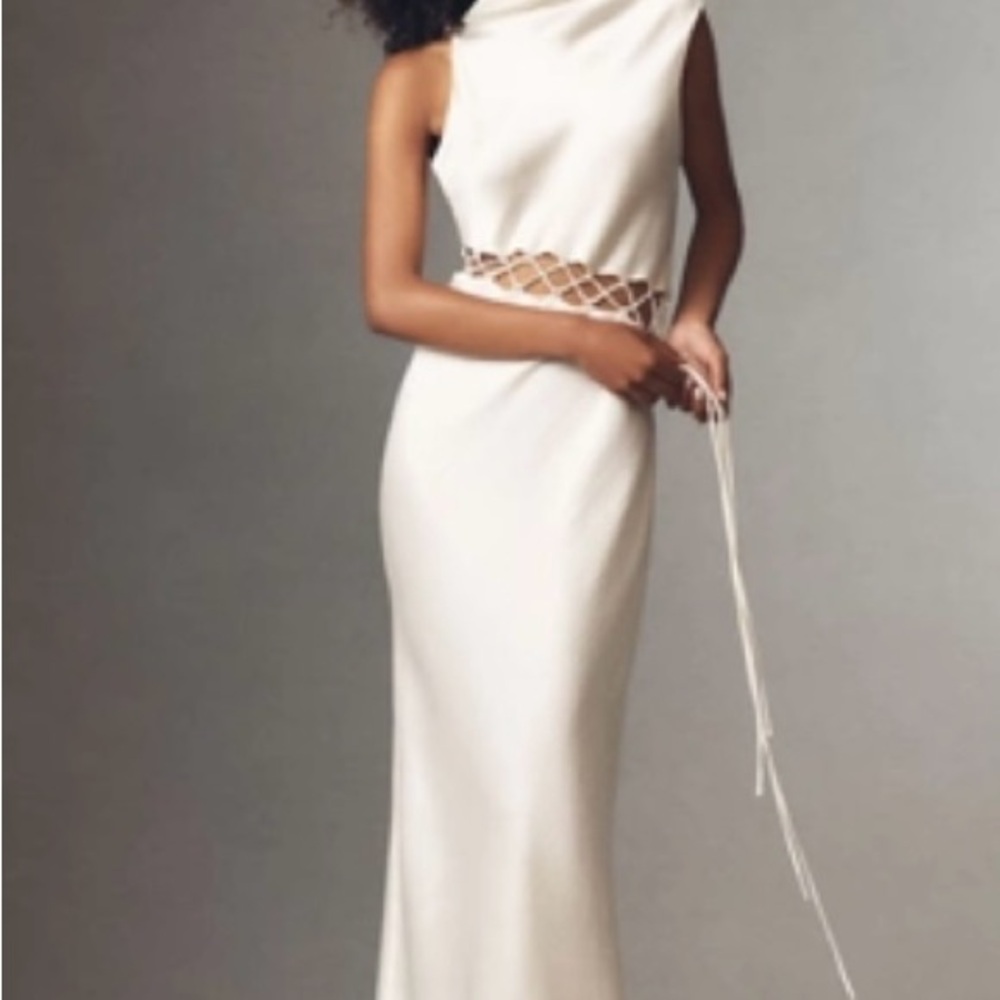 SHONA JOY HUXLEY
COWL-NECK LACE-UP
MAXI DRESS